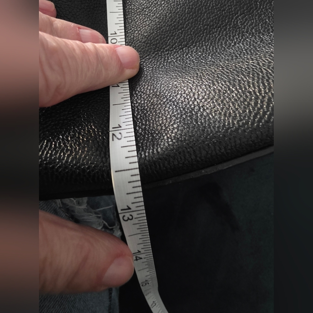 Michael Kors Black Hamilton Tote Bag - Picture 15 of 16